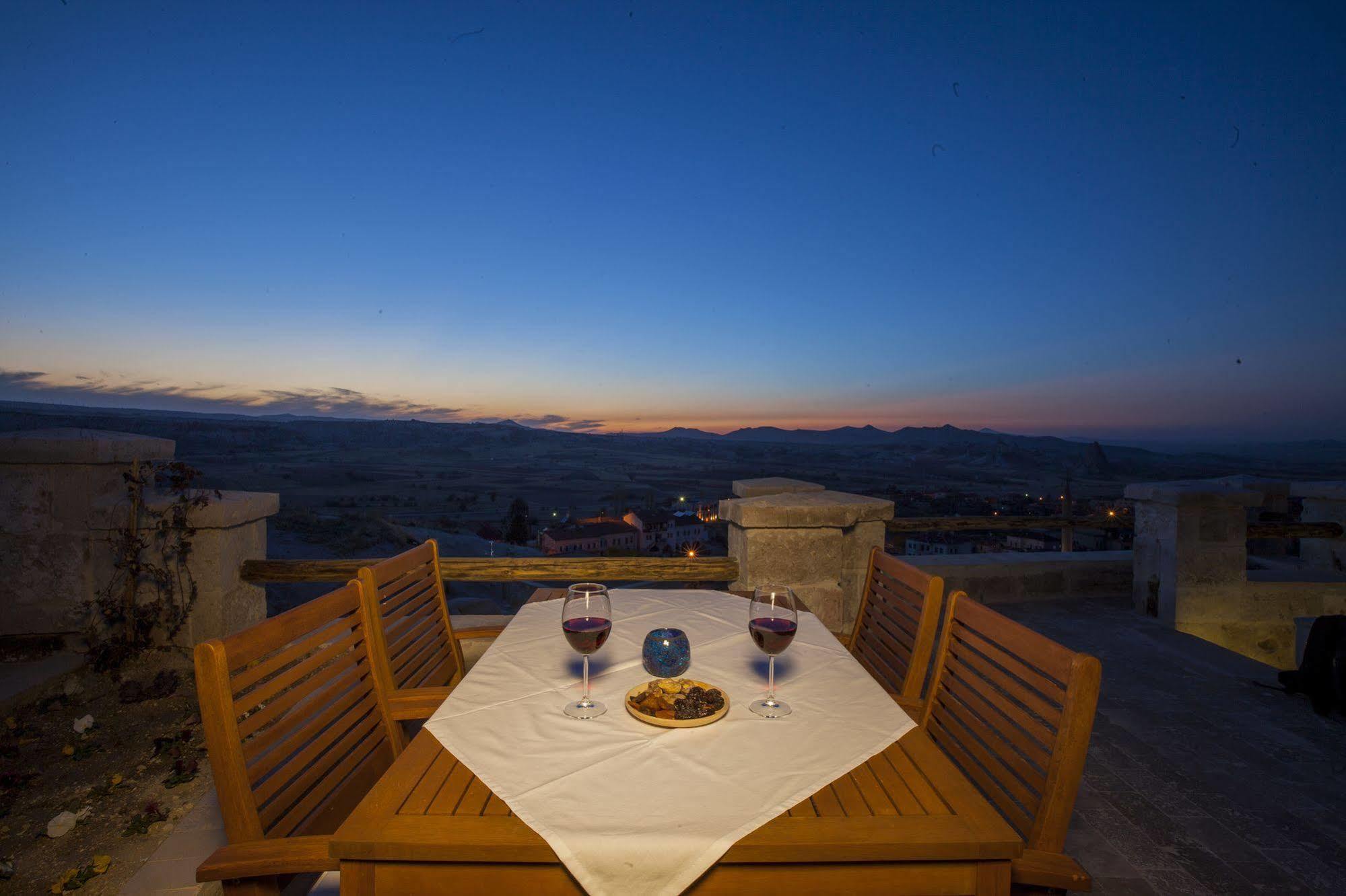 Azure Cave Suites - Cappadocia Göreme Zewnętrze zdjęcie